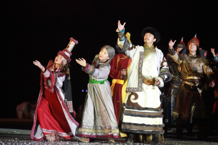 图十八《东归·印象》实景剧在内地演出 _副本.jpg